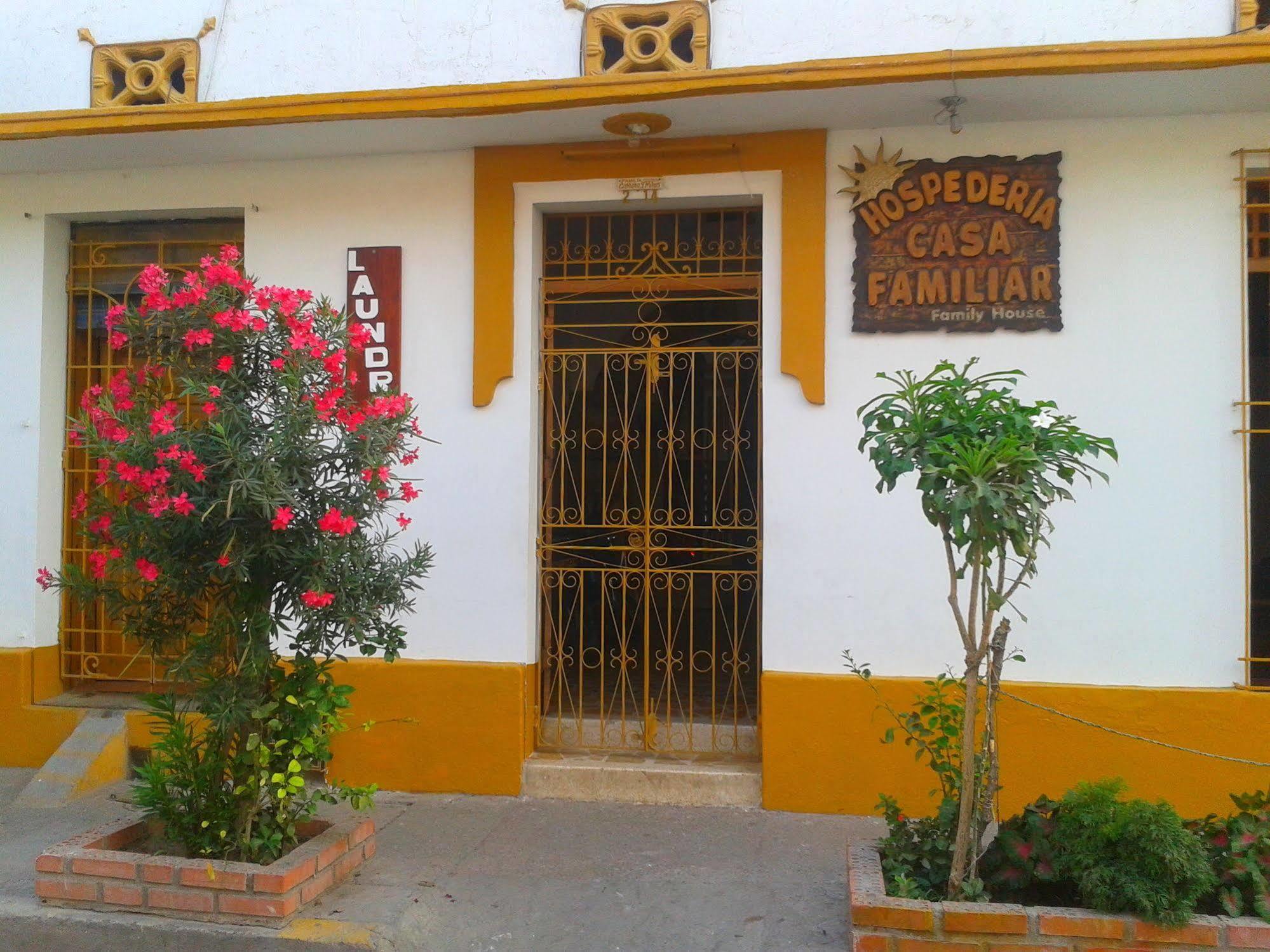 Hospederia Casa Familiar Hotel Santa Marta  Buitenkant foto