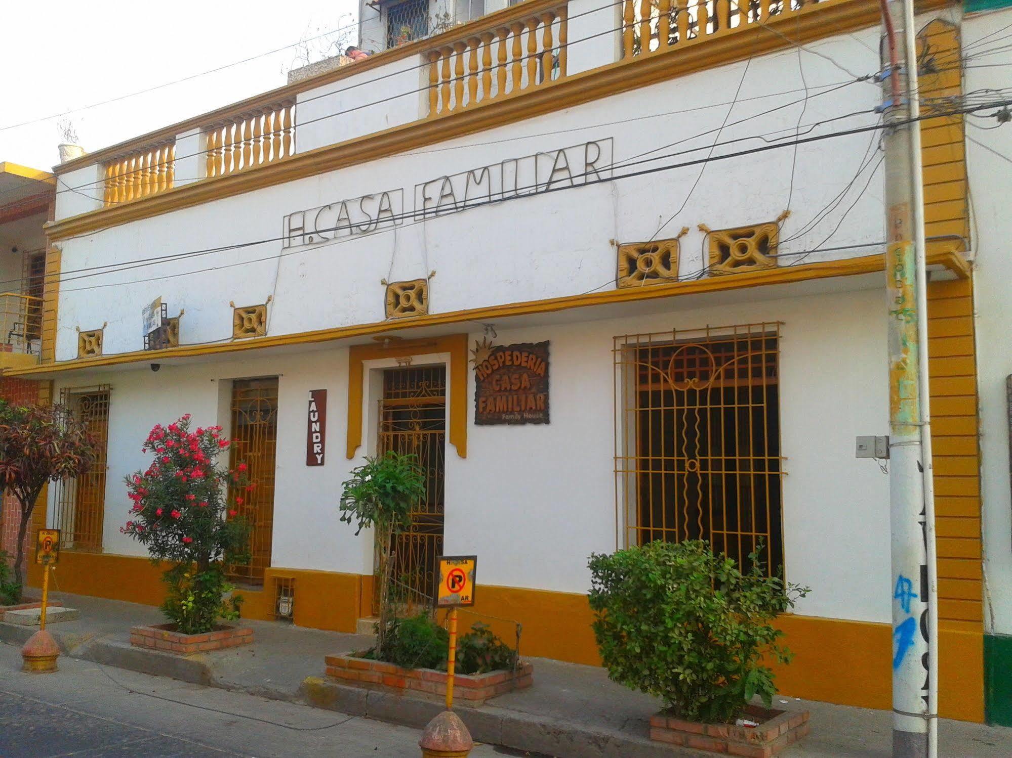 Hospederia Casa Familiar Hotel Santa Marta  Buitenkant foto
