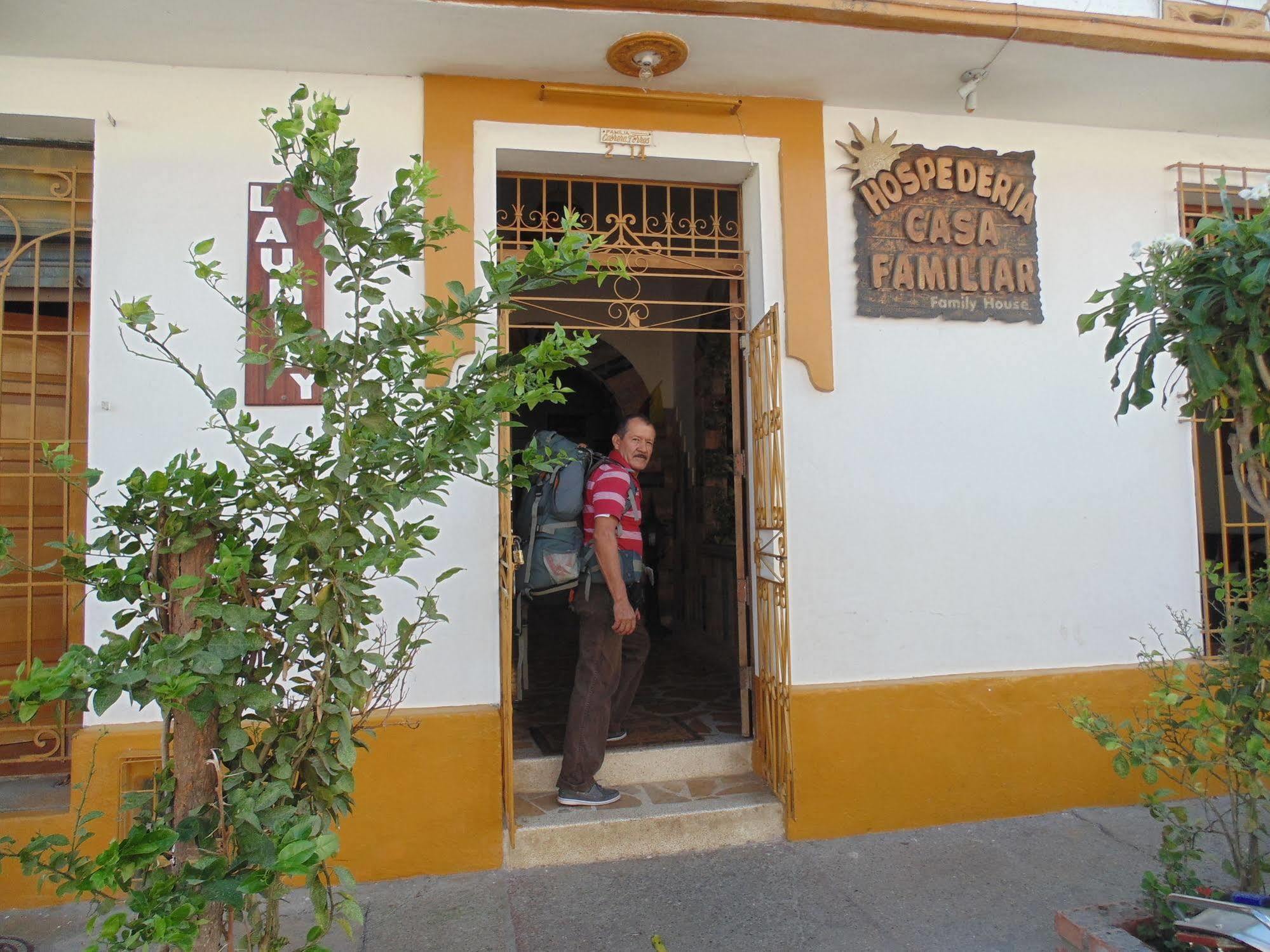 Hospederia Casa Familiar Hotel Santa Marta  Buitenkant foto