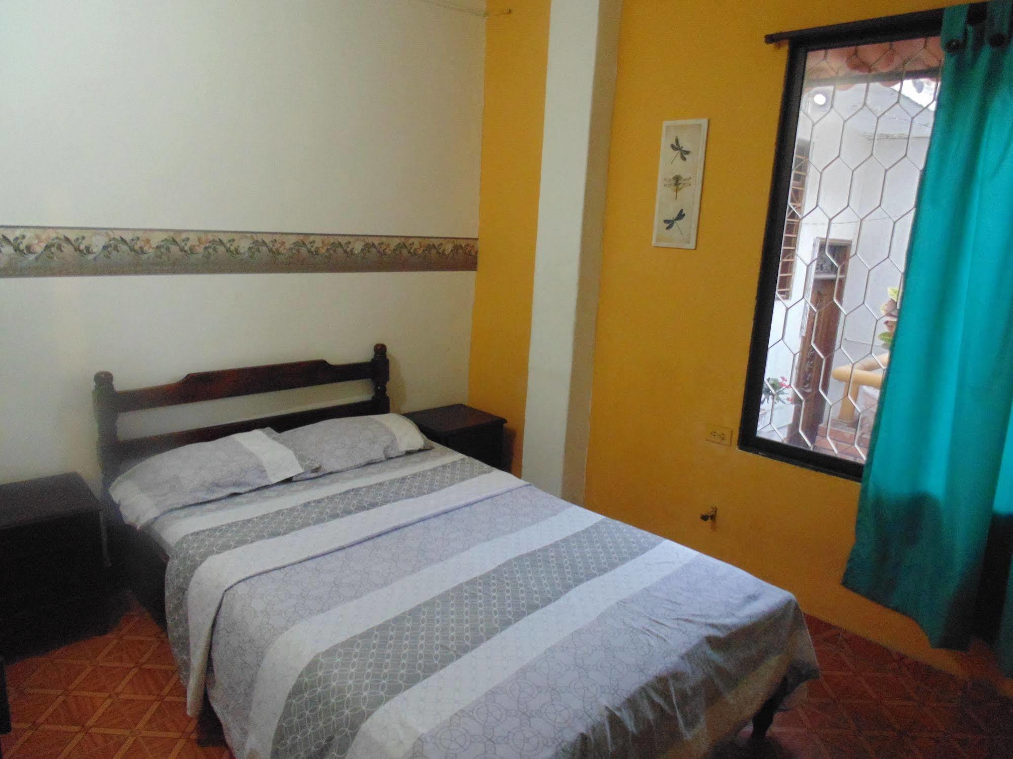 Hospederia Casa Familiar Hotel Santa Marta  Buitenkant foto